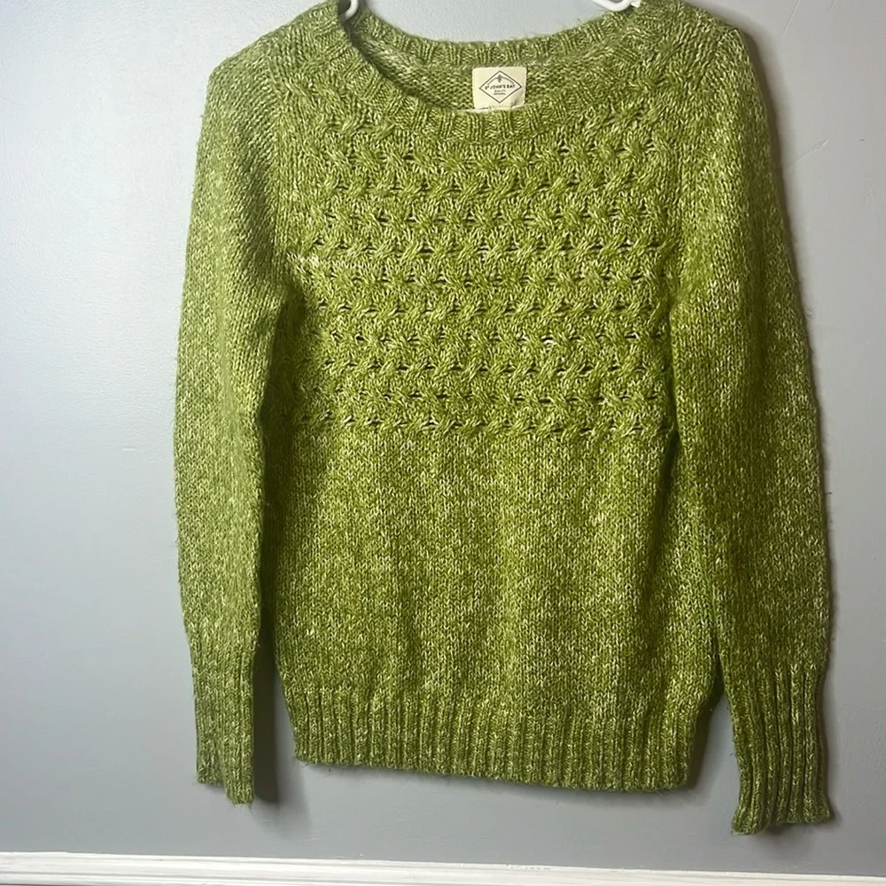 Women’s St. John’s Bay Green Knit Sweater Size Petite Small - Picture 1 of 5
